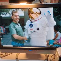 Schermi vari, di diversi modelli, ben funzionanti.