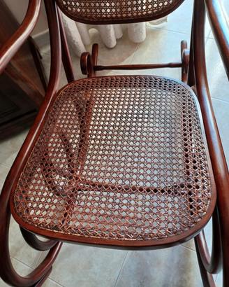 Dondolo thonet