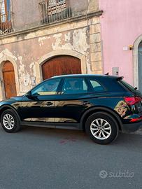 Audi Q5 del 2018 impeccabile tenuta in garage