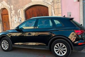 Audi Q5 del 2018 impeccabile tenuta in garage