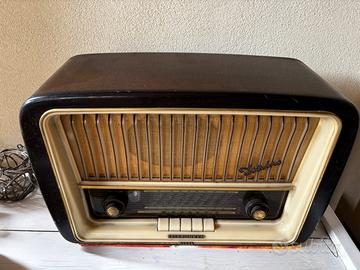 Radio d’epoca Telefunken Domino anni 50