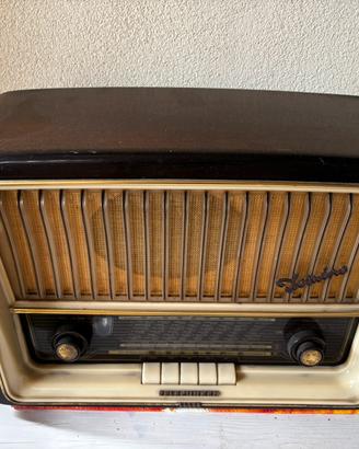 Radio d’epoca Telefunken Domino anni 50