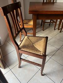 4 sedie in legno robuste con seduta intrecciata