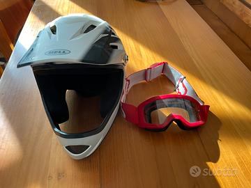 Casco Bell e maschera Fox enduro