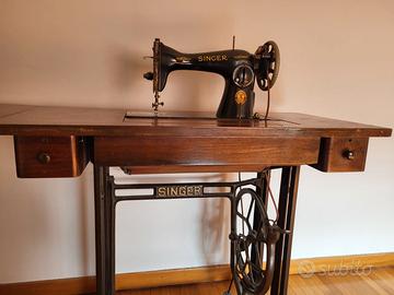 Macchina per cucire Singer antica