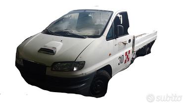 PARTI USATE HYUNDAI H1/H100 2.5 DIESEL 2004