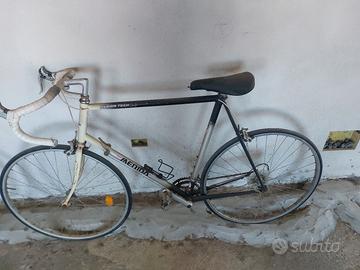 bicicletta da corsa d'epoca 