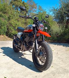 Ducati Scrambler 800 - Urban Motard