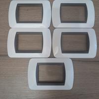 5 Placche BTicino LivingLight International