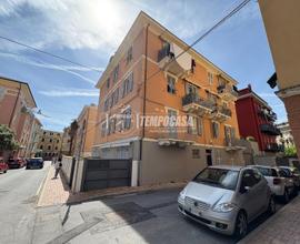 Varazze, Magazzino monolocale con bagno in centro