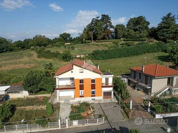 TRIFAMILIARE A CHIERI