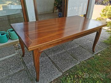 Tavolo in legno