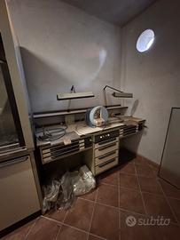 Mobili per laboratorio odontotecnico