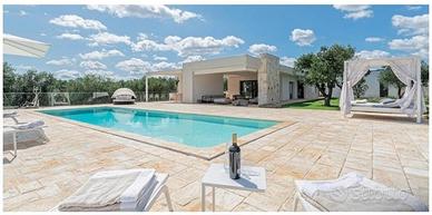Villa con piscina