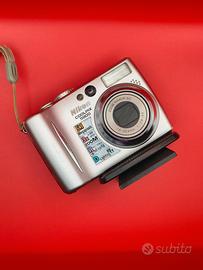 Nikon Coolpix 5900 Fotocamera Compatta | Anno 2005