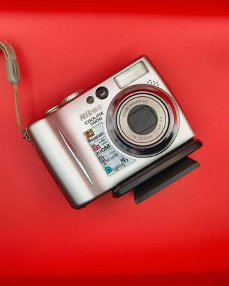 Nikon Coolpix 5900 Fotocamera Compatta | Anno 2005
