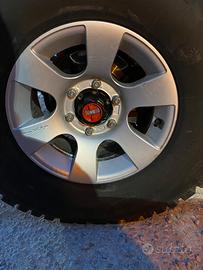 Cerchi con gomme nissan patrol