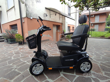 Scooter per anziani/disabili
