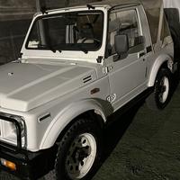 Suzuki Samurai