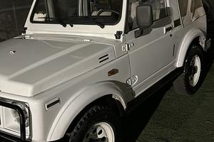 Suzuki Samurai