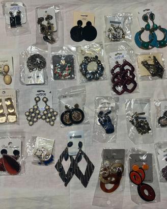 Stock orecchini donna 175 paia