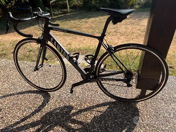 Canyon Ultimate CF SL carbon road bike (S)