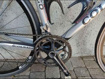 Colnago bicicletta in carbonio di Fabio Aru