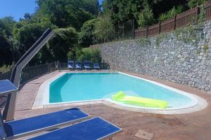 Piscina privata , 6 persone, al mare di Finale
