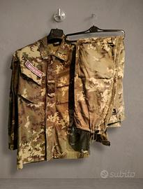 Lotto Divisa Militare Vegetata E.I. + Accessori Co
