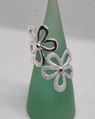 anello argento con fiori