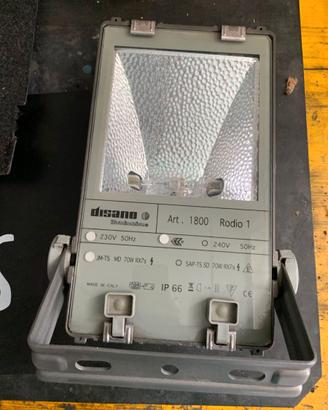 5 fari proiettori illuminazione disano Rodio1 70W