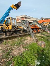 MINIESCAVATORE CINGOLATO VOLVO EC35