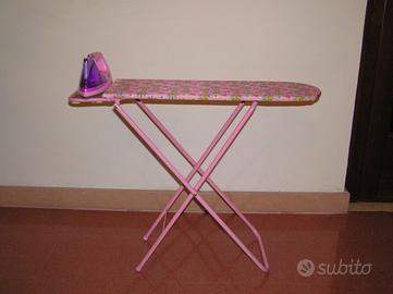 Asse e ferro da stiro giocattolo