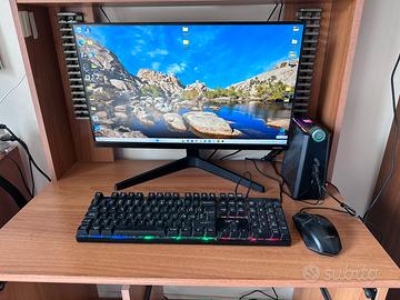 Postazione Completa da Gaming o Ufficio