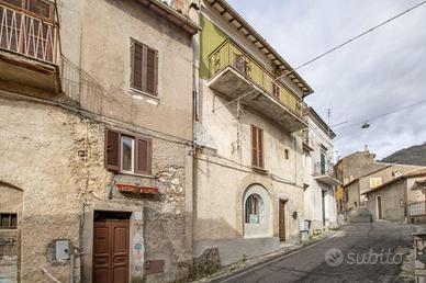 3 LOCALI A RIVODUTRI