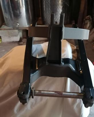 Forcellone alluminio ducati ss