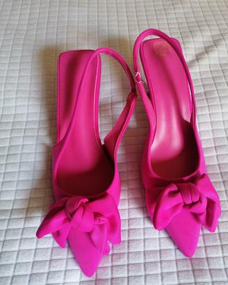 Scarpe fucsia eleganti
