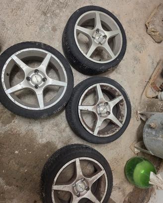 Cerchi in lega RVS da 16"