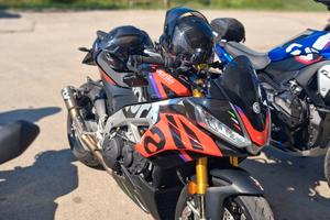aprilia tuono v4 2023  factory 