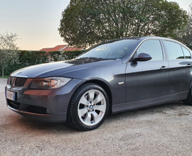 Bmw e90 320d futura