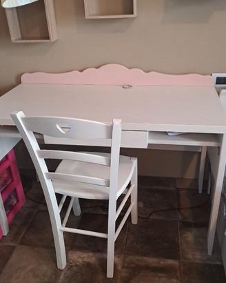 letto, materasso, cassettiera e scrivania MEM