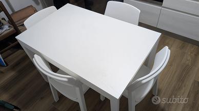 Tavolo allungabile con 4 sedie