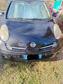 Nissan Micra 2006 – 165.000 km – Nera
