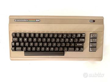RETRO COMPUTER COMMODORE 64 VINTAGE