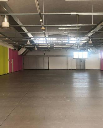 Immobile di 1500 m² a Dozza