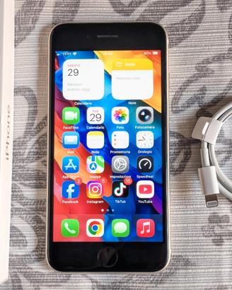 Apple iPhone SE 2022
