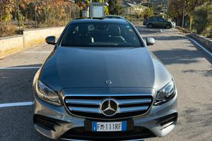 Mercedes-Benz Classe E W213 Berlina