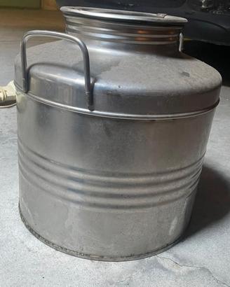Contenitori per olio o vino