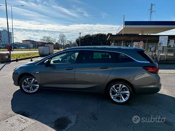 Opel astra sports tourer ultimate 2019 115k