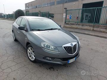 Lancia delta 1.4 T-Jet GPL
